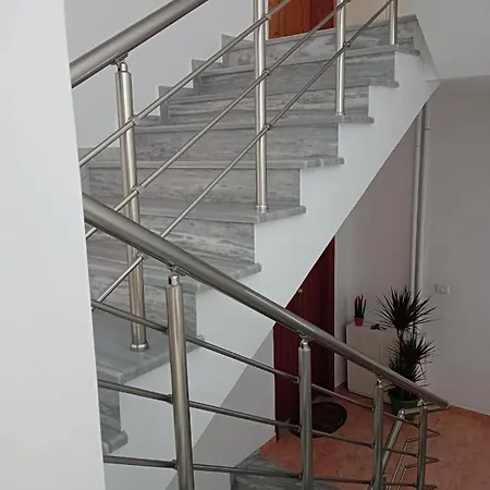 Deluxe